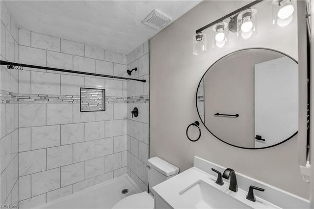 1423 Northface CT, Virginia Beach, VA 23462