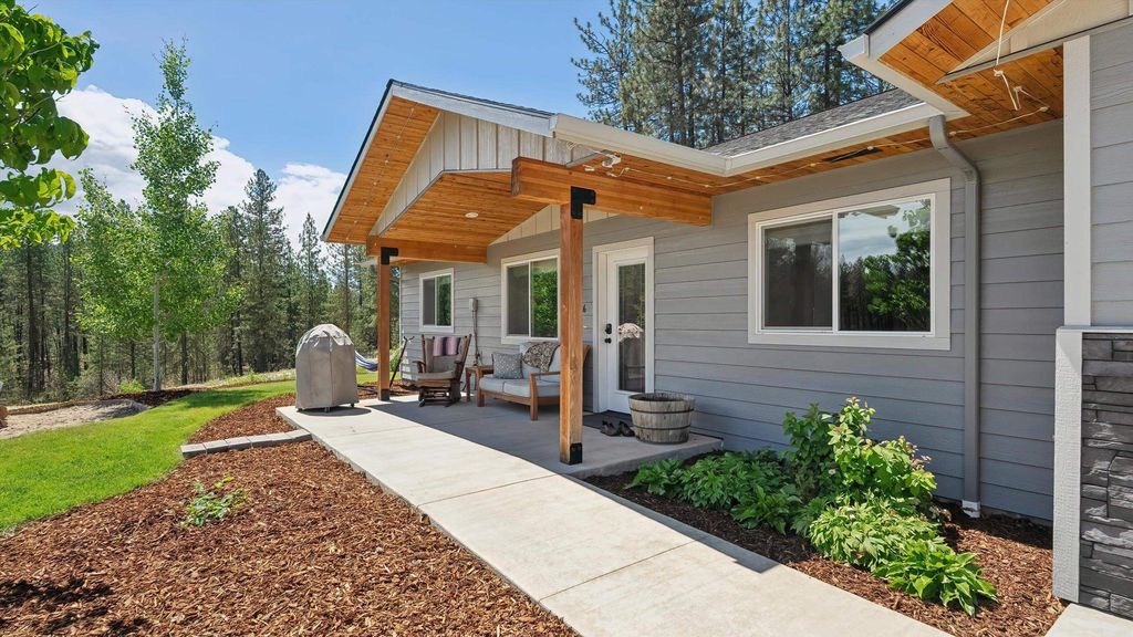 1286 Inez Way, Kettle Falls, WA 99141 photo 5