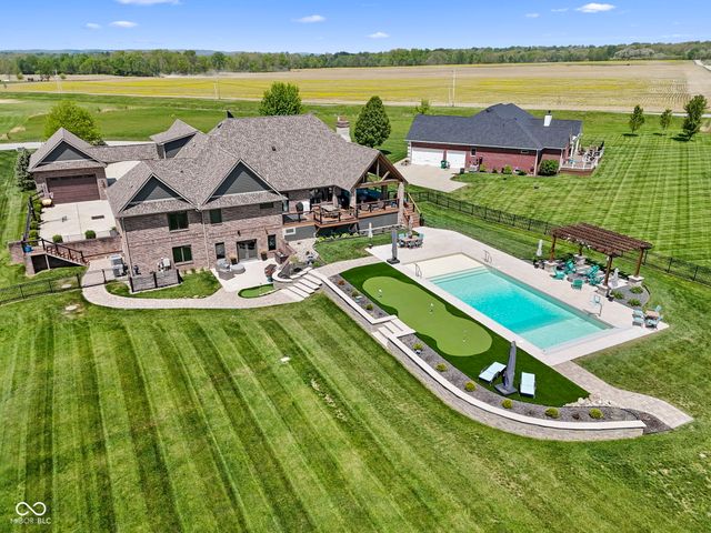 6719 E Cross Timbers Court, Martinsville, IN 46151