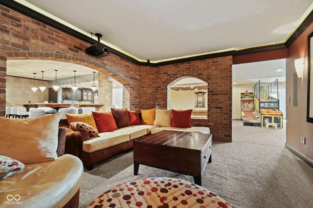6719 E Cross Timbers Court, Martinsville, IN 46151