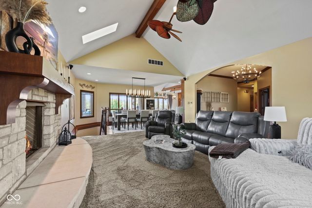 6719 E Cross Timbers Court, Martinsville, IN 46151