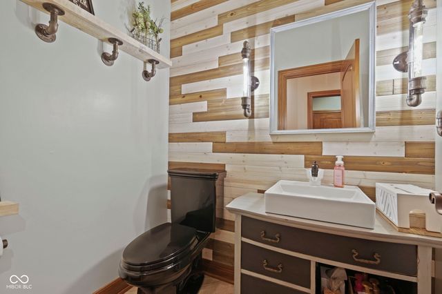6719 E Cross Timbers Court, Martinsville, IN 46151