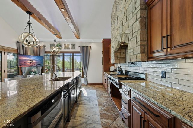 6719 E Cross Timbers Court, Martinsville, IN 46151