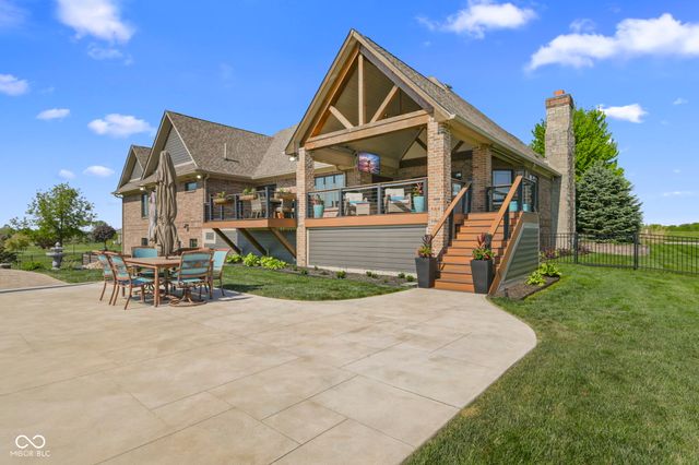 6719 E Cross Timbers Court, Martinsville, IN 46151