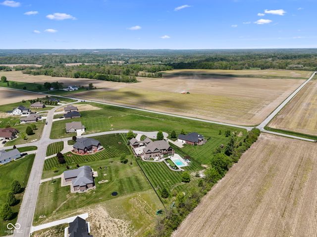 6719 E Cross Timbers Court, Martinsville, IN 46151