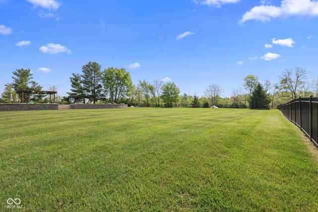 6719 E Cross Timbers Court, Martinsville, IN 46151