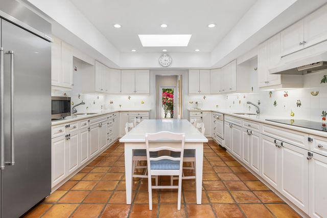 624 N Lake Way, Palm Beach, FL 33480