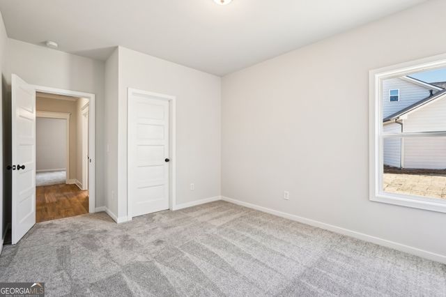 5524 Tullis Drive, Gainesville, GA 30507