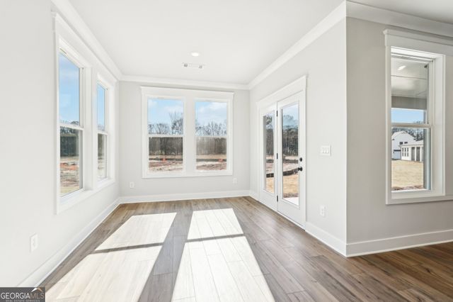 5524 Tullis Drive, Gainesville, GA 30507