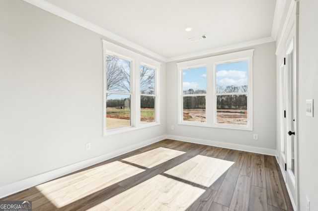 5524 Tullis Drive, Gainesville, GA 30507