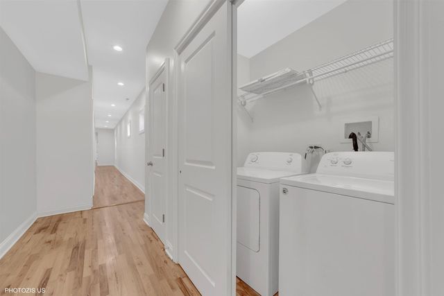 6711 S Paxton Avenue 1, Chicago, IL 60649