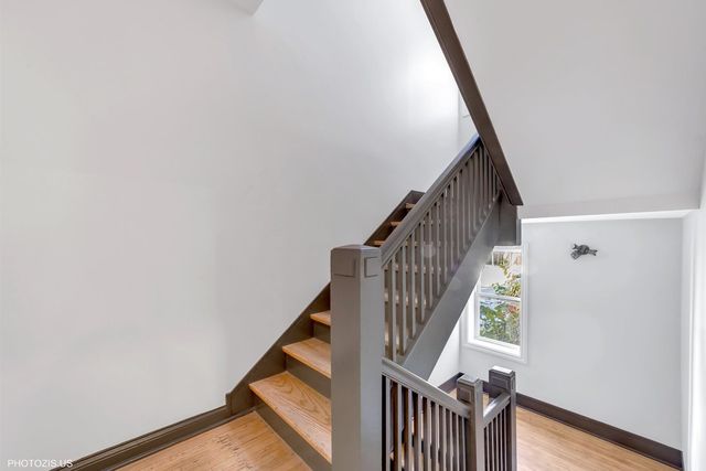 6711 S Paxton Avenue 1, Chicago, IL 60649