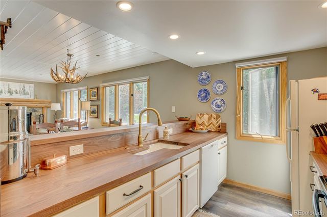1206 Village Road 108, Avon, CO 81620