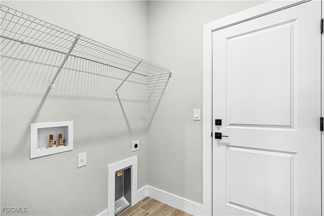 2705 SW 4th AVE, Cape Coral, FL 33914