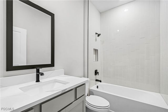 2705 SW 4th AVE, Cape Coral, FL 33914