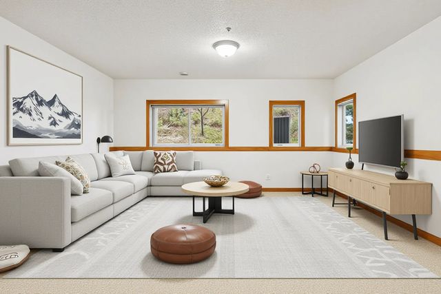 5862 Oakgreen Court N, Stillwater, MN 55082