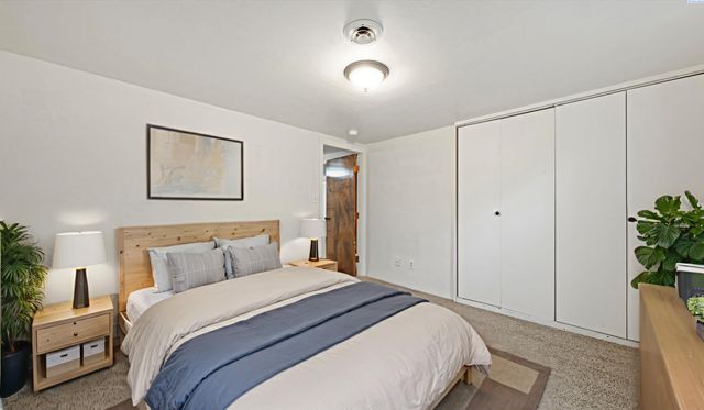 1613 S Fruitland, Kennewick, WA 99337