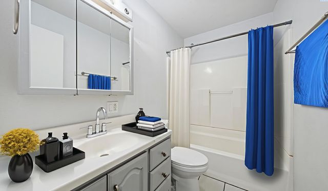 1613 S Fruitland, Kennewick, WA 99337