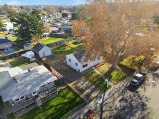 1613 S Fruitland, Kennewick, WA 99337