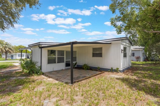 814 ROSEAPPLE AVENUE, Lady Lake, FL 32159