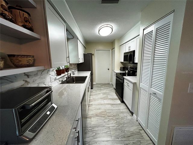 700 SWARTHMORE ROAD, Deland, FL 32724