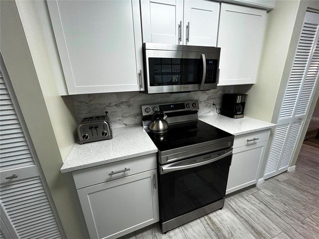 700 SWARTHMORE ROAD, Deland, FL 32724