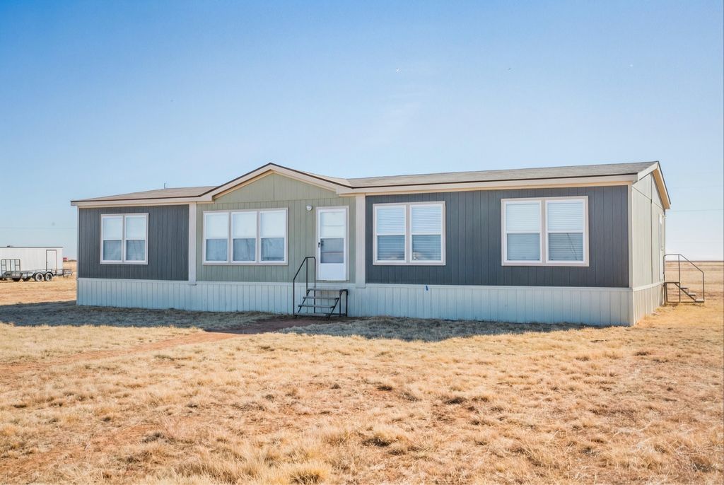 1351 Widgeon Road, Wilson, TX 79381