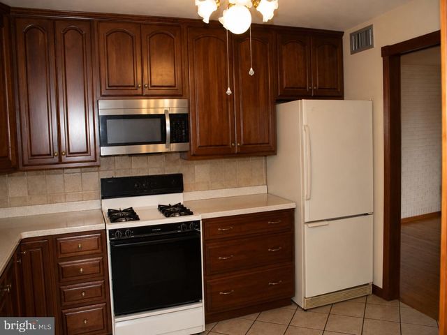 709 MARGO RD, Baltimore, MD 21222