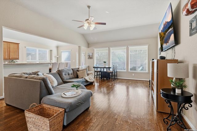 209 LUDWIG, Boerne, TX 78006