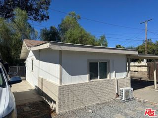 469 1/2 W 6th Street, San Jacinto, CA 92583