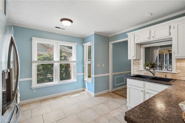 1056 Gales Avenue, Winston-salem, NC 27106
