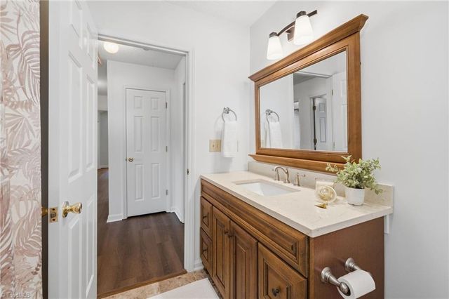 1056 Gales Avenue, Winston-salem, NC 27106