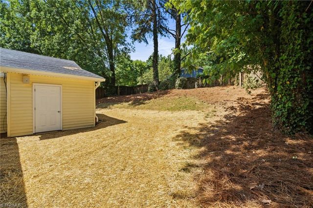 1056 Gales Avenue, Winston-salem, NC 27106