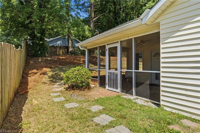 1056 Gales Avenue, Winston-salem, NC 27106