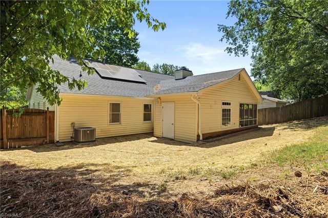 1056 Gales Avenue, Winston-salem, NC 27106