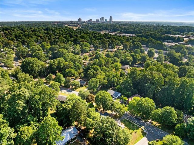 1056 Gales Avenue, Winston-salem, NC 27106