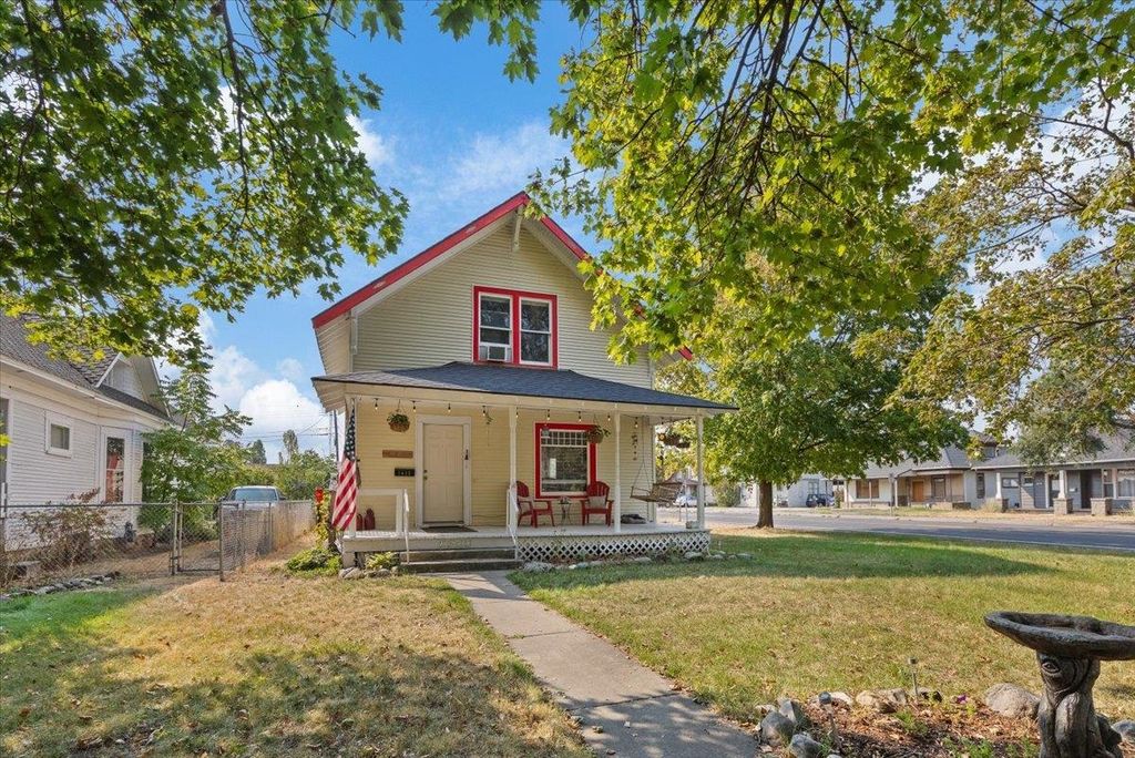 2633 N Stevens St, Spokane, WA 99205