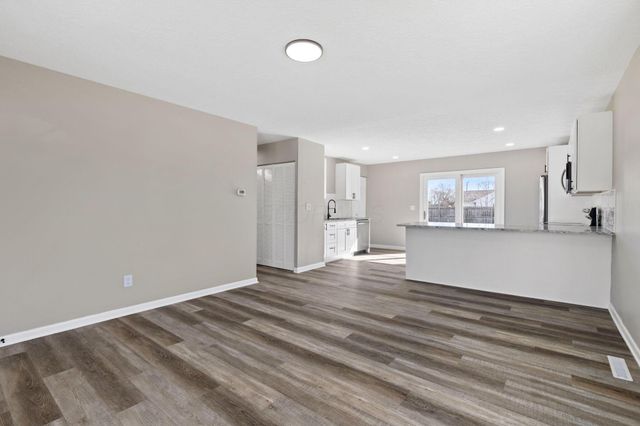 102 Redmond Road, Columbus, OH 43228