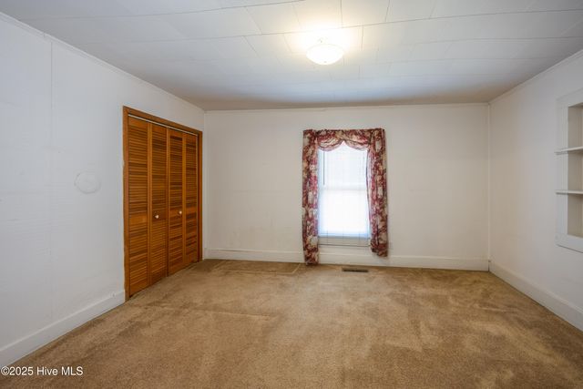 100 North Boulevard, Clinton, NC 28328