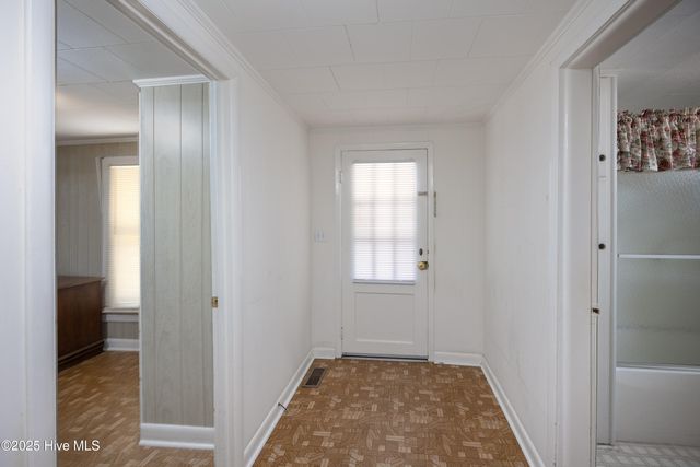 100 North Boulevard, Clinton, NC 28328