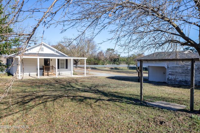 100 North Boulevard, Clinton, NC 28328