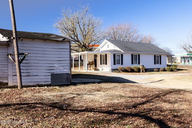 100 North Boulevard, Clinton, NC 28328