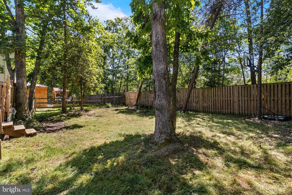 Image 12 of property listing at 5018 REDHORSE CT, Waldorf, MD 20603