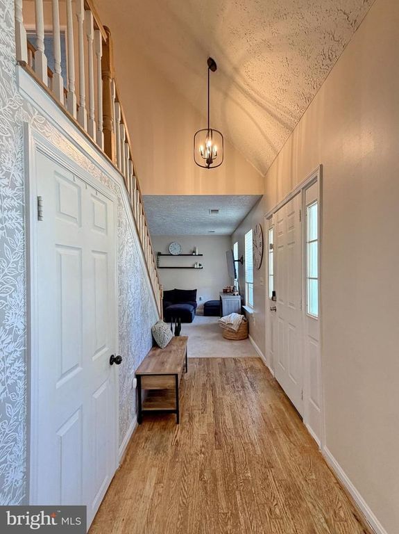 Image 17 of property listing at 5018 REDHORSE CT, Waldorf, MD 20603