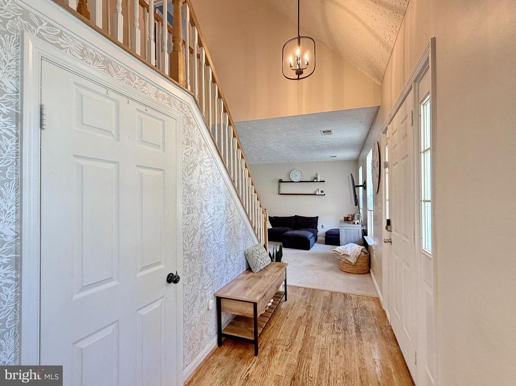 Image 18 of property listing at 5018 REDHORSE CT, Waldorf, MD 20603