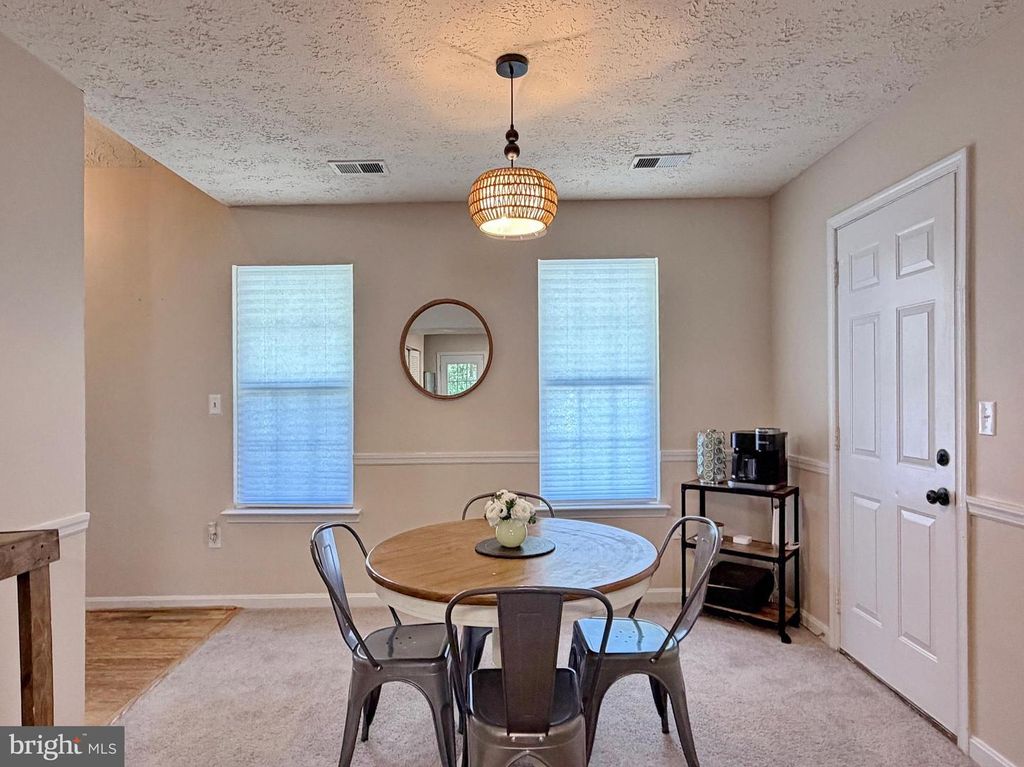 Image 28 of property listing at 5018 REDHORSE CT, Waldorf, MD 20603