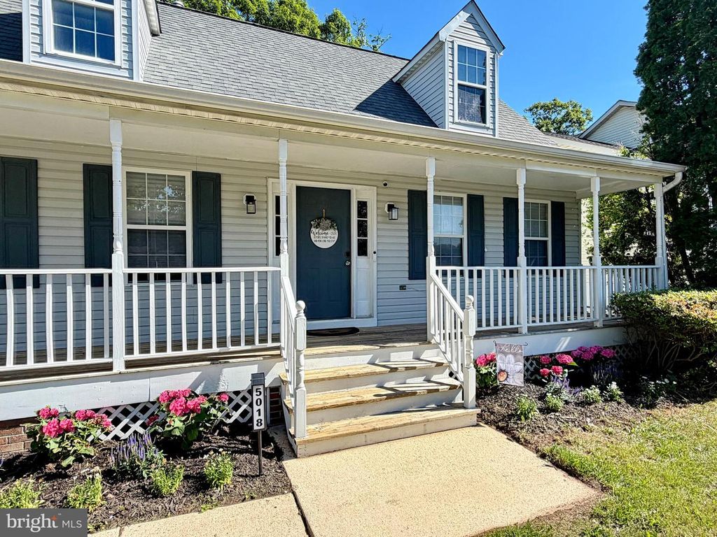 Image 3 of property listing at 5018 REDHORSE CT, Waldorf, MD 20603