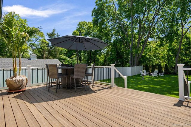619 Bailey Avenue, Greenport, NY 11944