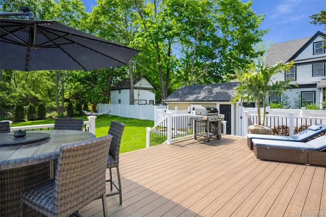 619 Bailey Avenue, Greenport, NY 11944