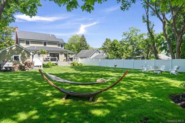 619 Bailey Avenue, Greenport, NY 11944